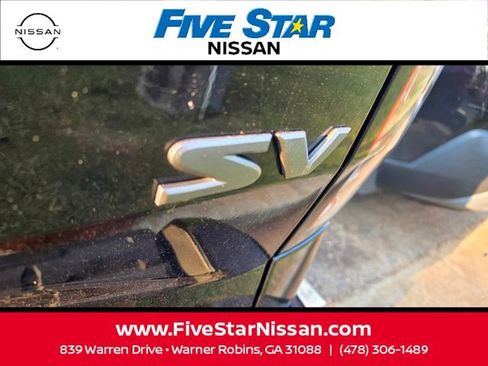 Used 2024 Nissan Frontier SV RWD image 9