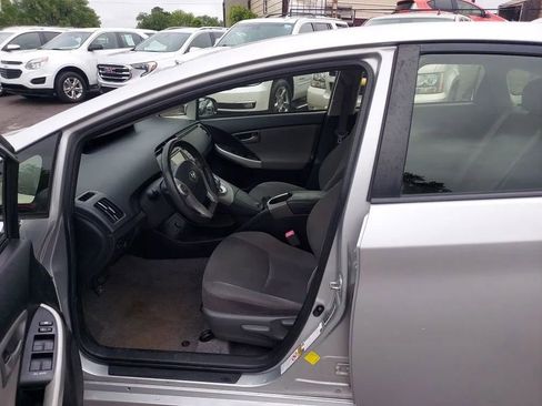 Used 2013 Toyota Prius Two FWD image 2