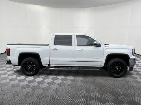 Used 2017 GMC Sierra 1500 SLT w/ SLT Preferred Package AWD/4WD image 7