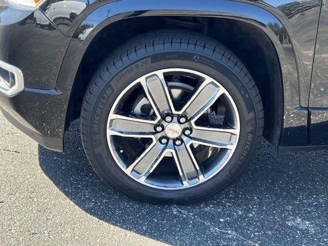 Used 2019 GMC Acadia Denali w/ Technology Package AWD/4WD image 10