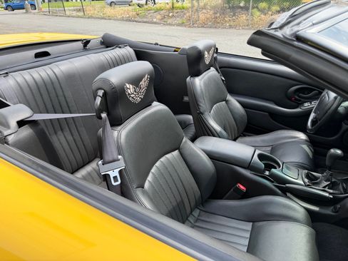 Used 2002 Pontiac Firebird Trans Am RWD image 31
