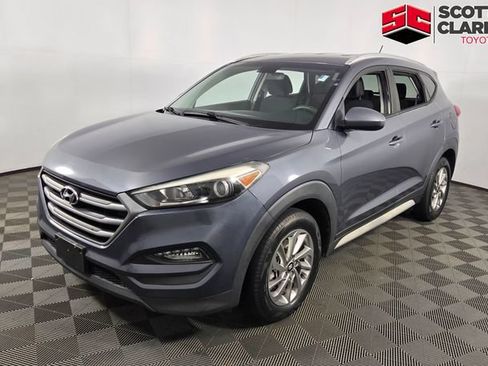Used 2017 Hyundai Tucson SE w/ SE Popular Package 02 FWD image 3