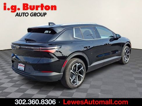 New 2026 Chevrolet Equinox EV LT image 4