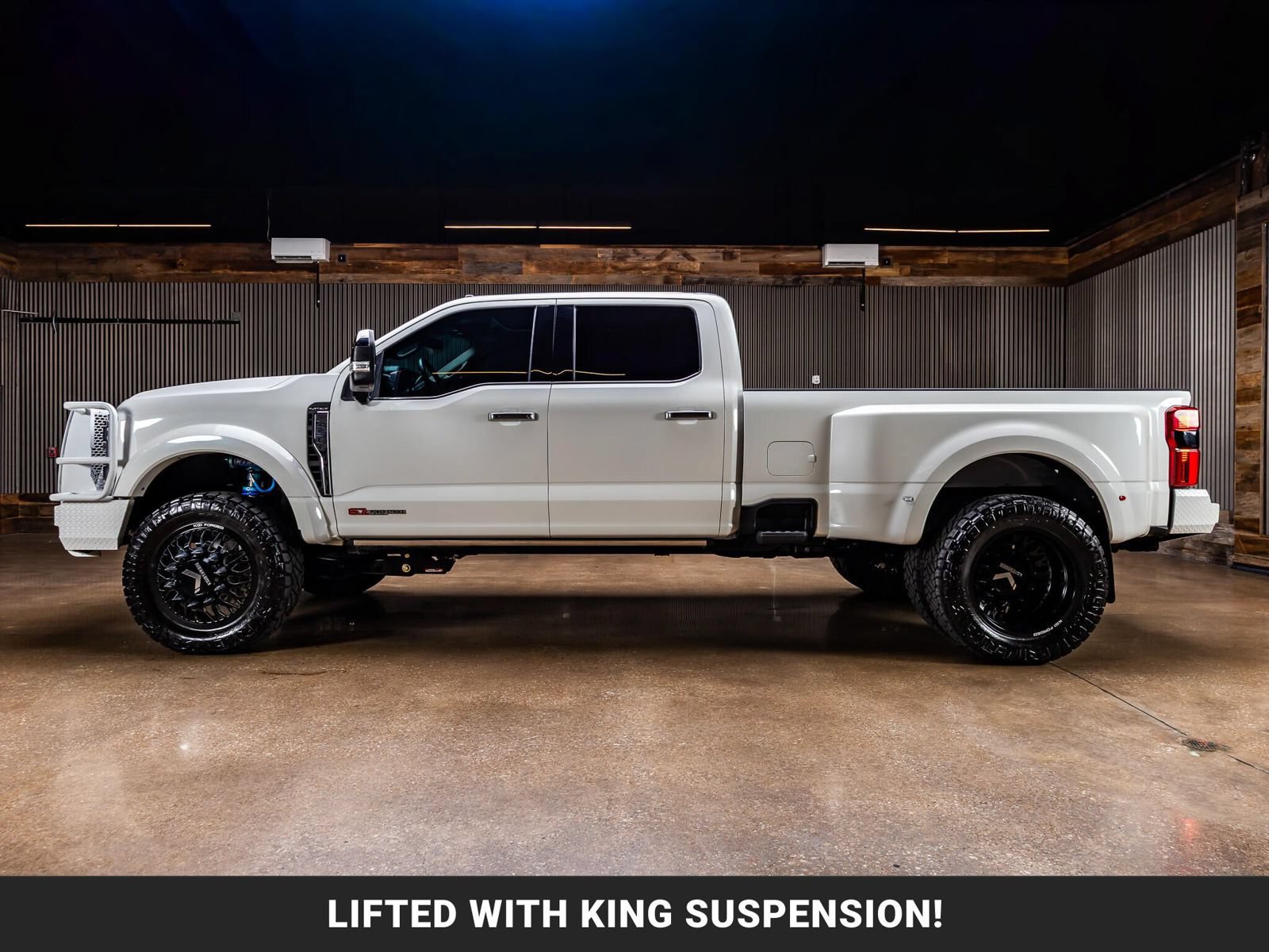 Used 2026 Ford F450 Platinum w/ Platinum Plus Package AWD/4WD image 5