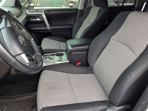 Used 2016 Toyota 4Runner SR5 image 6