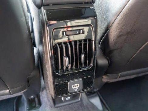 Used 2023 Jeep Compass Limited AWD/4WD image 18