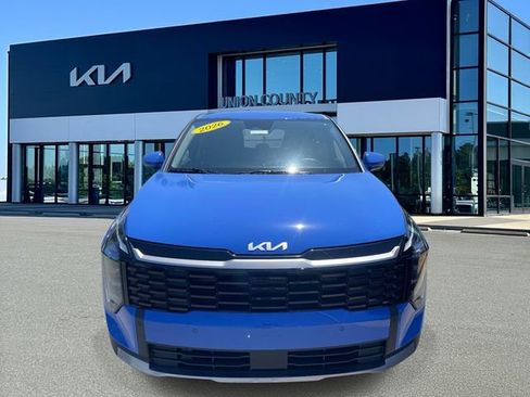 Certified 2026 Kia Sportage EX FWD image 2