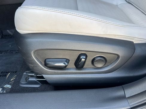 Used 2019 Lexus UX 200 w/ Accessory Package 2 FWD image 14