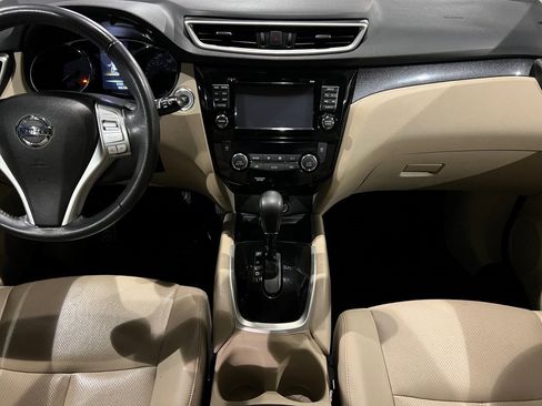 Used 2016 Nissan Rogue SL image 36