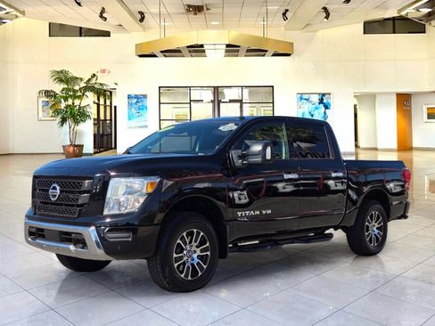 Used 2021 Nissan Titan SV w/ SV Convenience Package AWD/4WD image 1