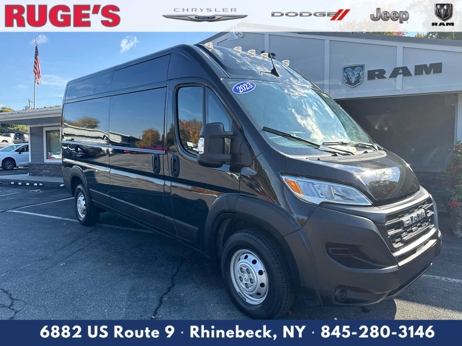 Used 2023 RAM ProMaster 2500 FWD image 1