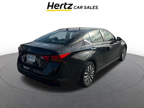 Used 2025 Nissan Altima 2.5 SV image 6