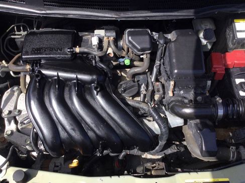 Used 2015 Nissan Versa w/ SL Tech Package FWD image 44
