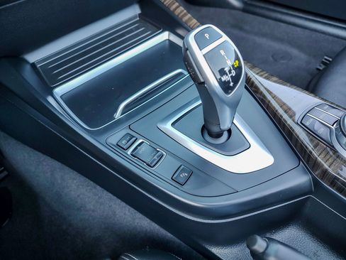 Used 2020 BMW 230i xDrive Convertible w/ Premium Package image 16