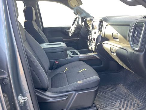 Used 2021 Chevrolet Silverado 1500 RST image 15