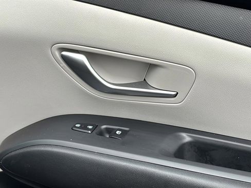 Certified 2023 Hyundai Tucson SEL FWD image 34