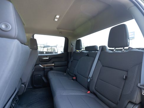 Used 2022 Chevrolet Silverado 1500 RST w/ Redline Edition AWD/4WD image 10