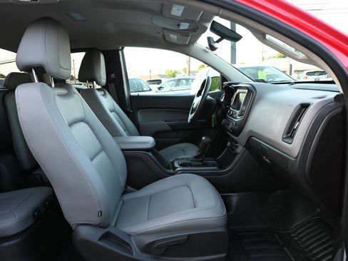 Used 2018 Chevrolet Colorado W/T w/ WT Convenience Package RWD image 33