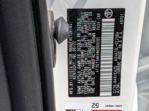 Used 2022 Toyota Camry SE w/ Carpet Mat Package (TMS) image 24