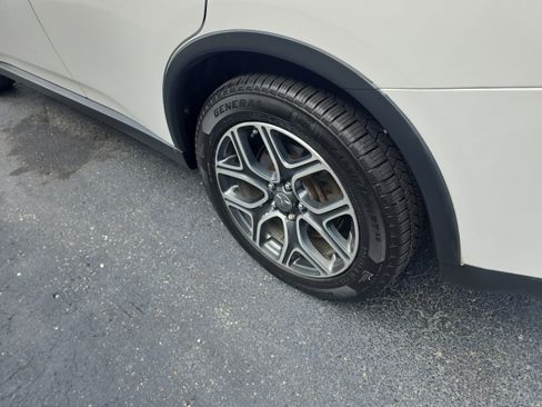 Used 2015 Mitsubishi Outlander GT AWD/4WD image 8