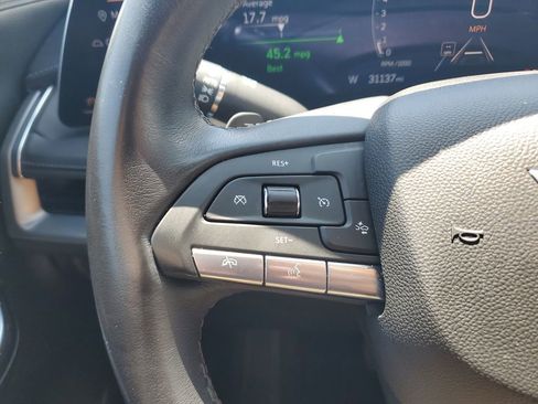 Used 2025 Cadillac XT4 Premium Luxury FWD image 20