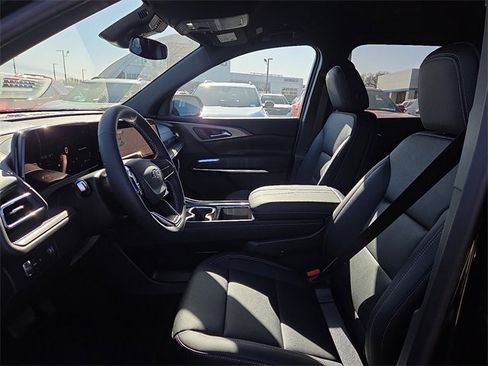 New 2026 Chevrolet Traverse LT w/ Midnight/Sport Edition image 9