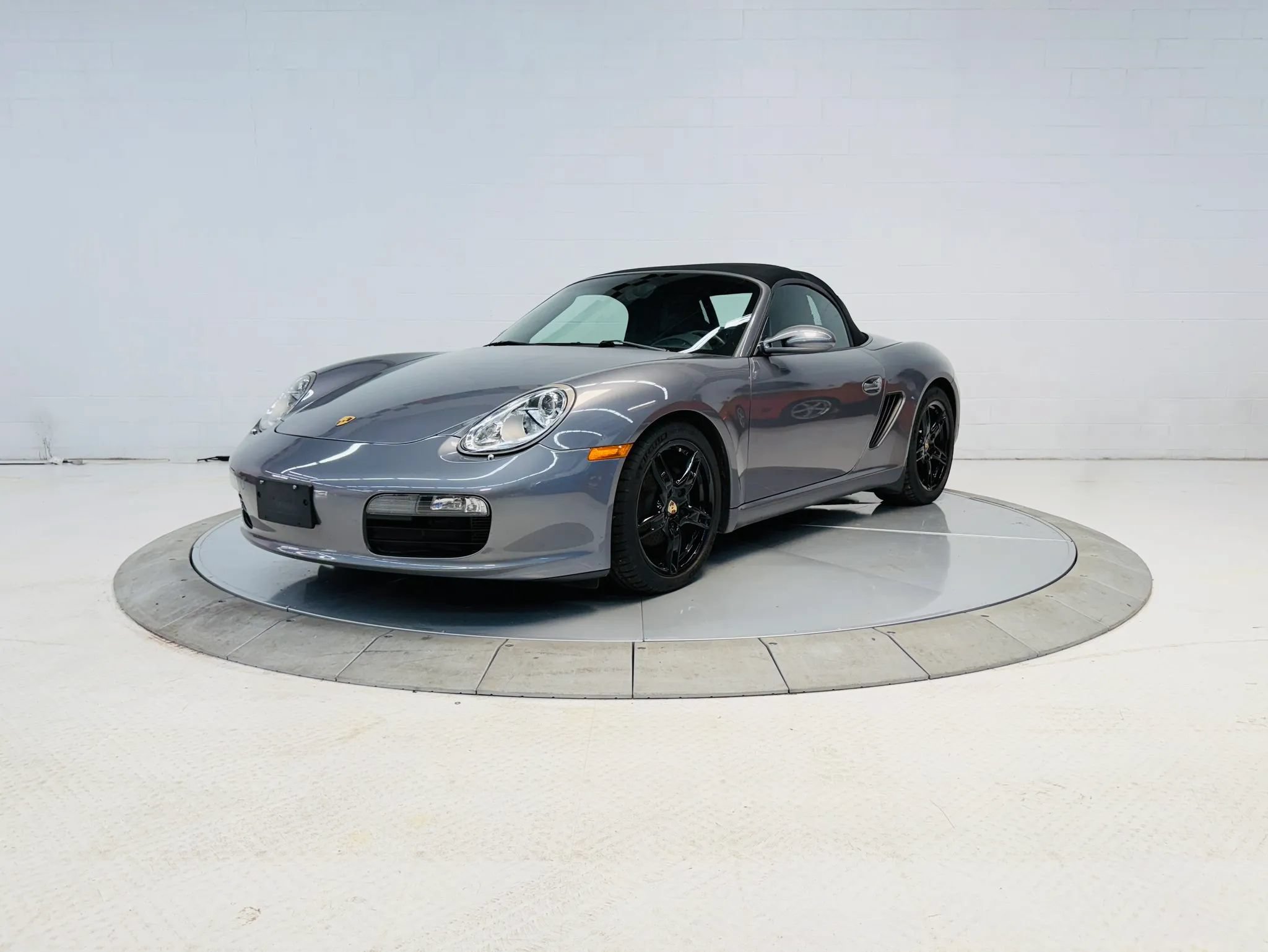 Used 2005 Porsche Boxster RWD image 7