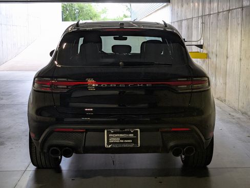 Certified 2026 Porsche Macan AWD/4WD image 8