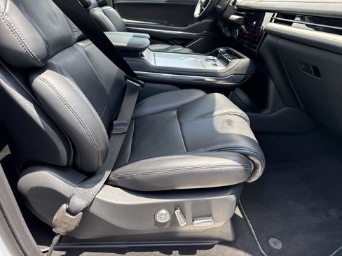 Used 2025 Lincoln Navigator L Reserve AWD/4WD image 13