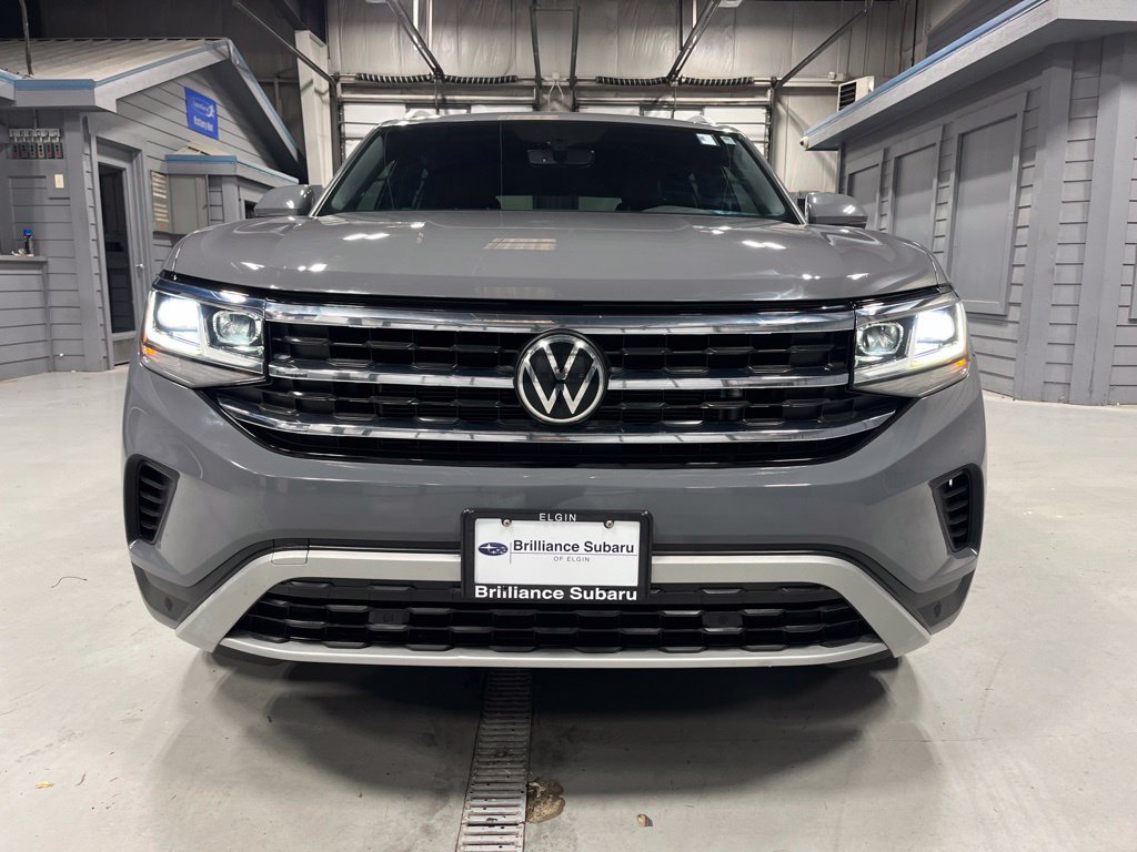 Used 2021 Volkswagen Atlas Cross Sport SE AWD/4WD image 2