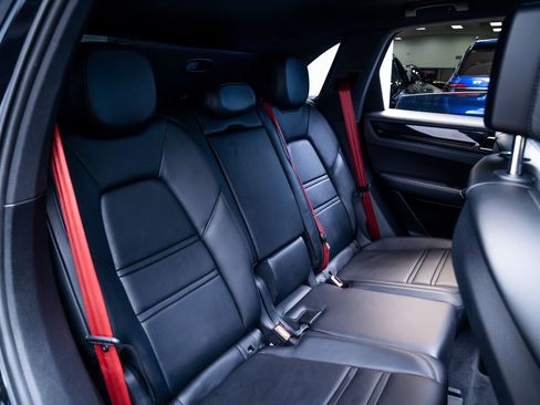 Used 2019 Porsche Cayenne AWD/4WD image 25