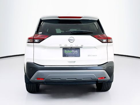 Used 2023 Nissan Rogue SV image 7