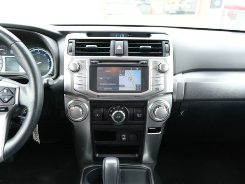 Used 2015 Toyota 4Runner SR5 image 26