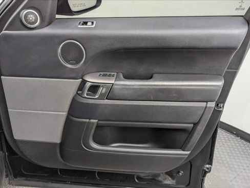 Used 2019 Land Rover Range Rover Sport HSE image 23