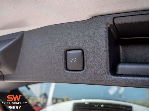 Used 2024 Ford Escape SE w/ PHEV Premium Package image 14