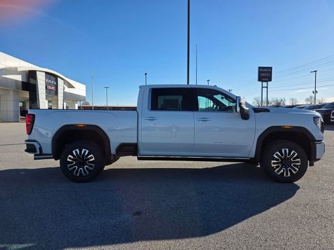 New 2026 GMC Sierra 2500 Denali Ultimate image 9