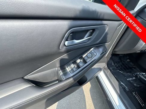 Certified 2026 Nissan Rogue SV AWD/4WD image 13