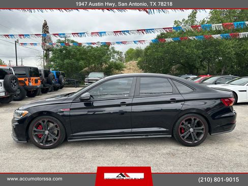 Used 2019 Volkswagen Jetta GLI image 8