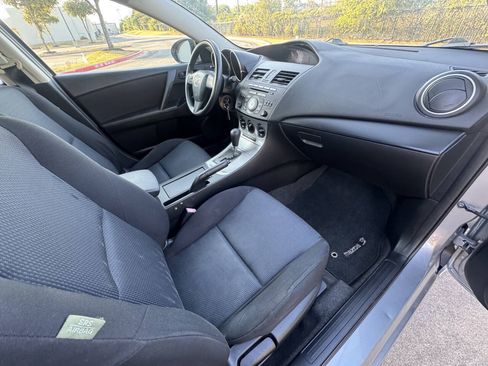 Used 2011 MAZDA MAZDA3 i Sport FWD image 11