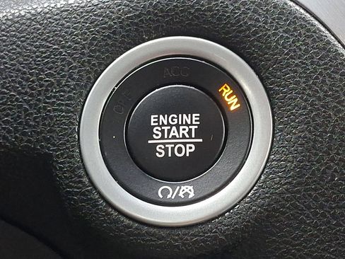 Used 2023 Chrysler 300 Touring w/ Sport Appearance Package image 24