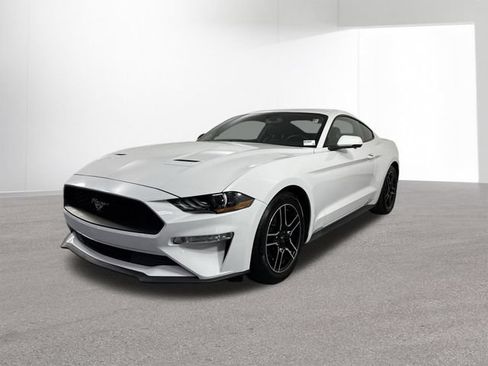 Used 2020 Ford Mustang Premium RWD image 3