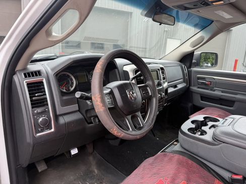 Used 2018 RAM 2500 SLT AWD/4WD image 7