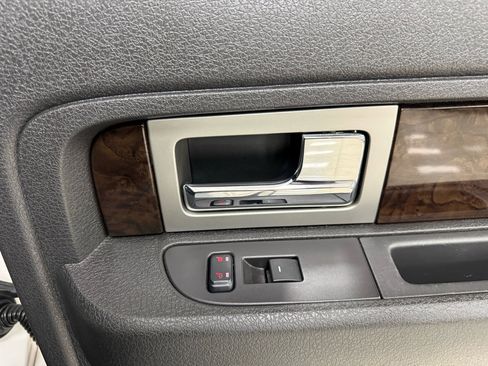 Used 2014 Ford F150 Platinum image 25