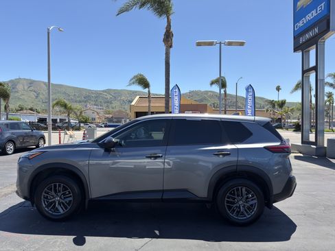 Used 2021 Nissan Rogue S image 5