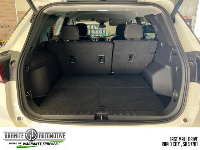 Used 2024 Chevrolet Equinox LT AWD/4WD image 24