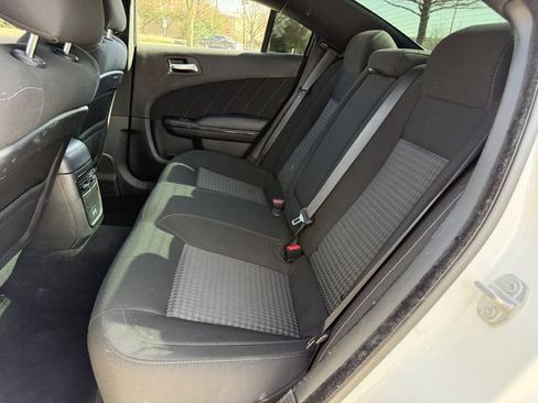 Used 2022 Dodge Charger R/T w/ Blacktop Package image 27