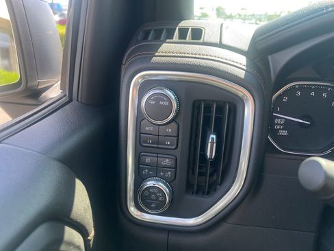 Certified 2021 GMC Sierra 1500 AT4 w/ AT4 Value Package image 25