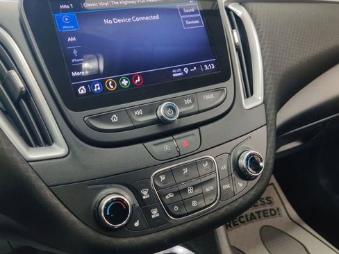 Used 2022 Chevrolet Malibu LT image 18