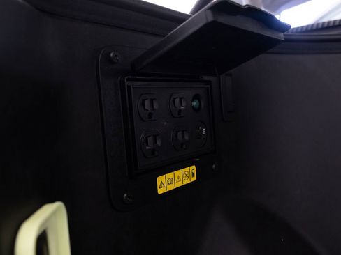 Used 2025 Ford F150 Lightning Flash AWD/4WD image 41