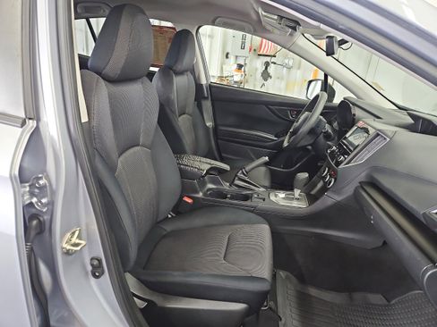 Used 2021 Subaru Crosstrek 2.0i image 10